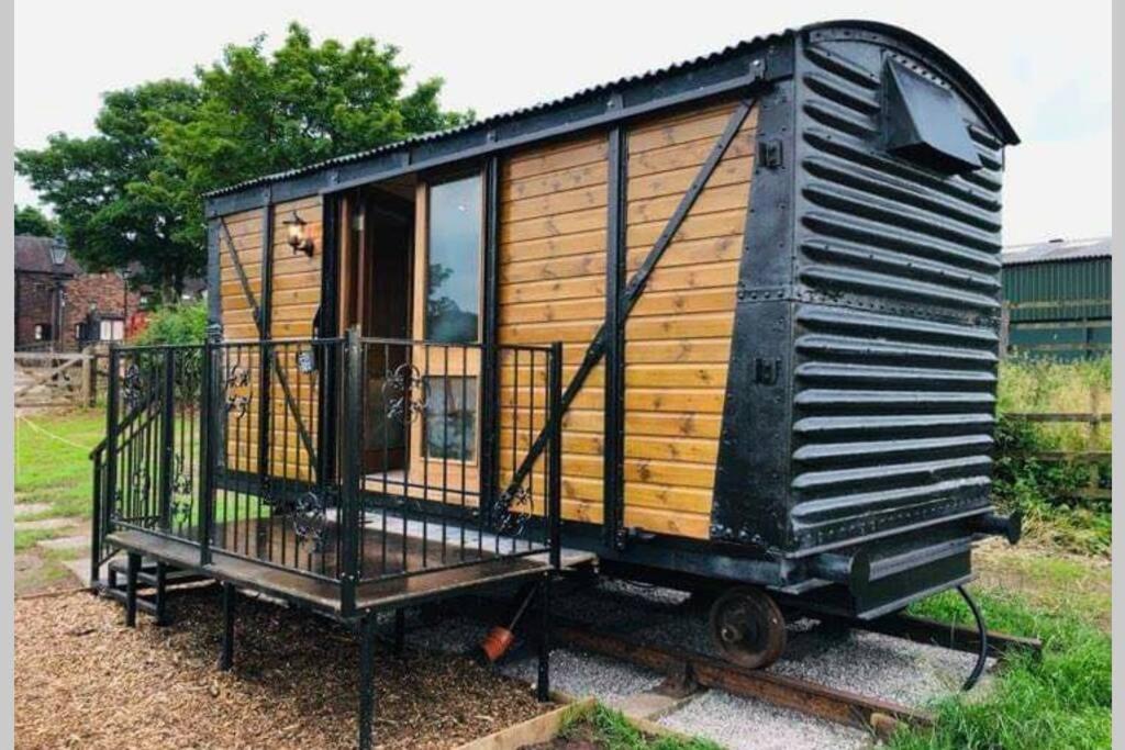 Malthouse Farm Cottage Carriage Dilhorne Extérieur photo