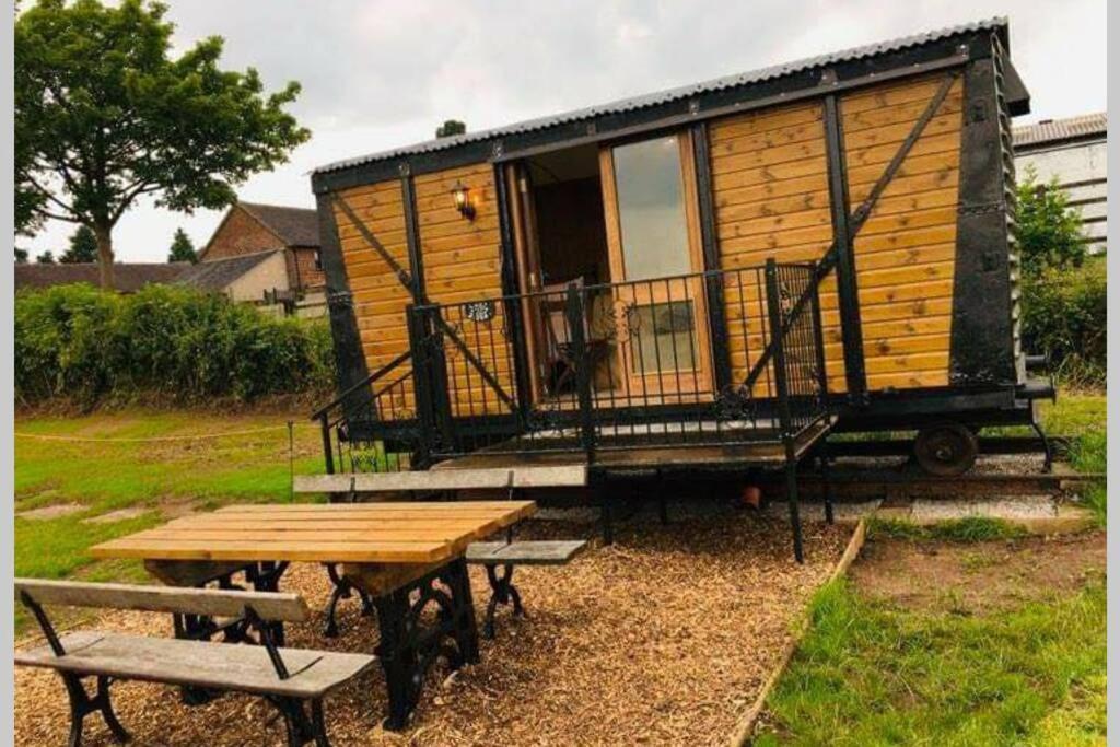Malthouse Farm Cottage Carriage Dilhorne Extérieur photo